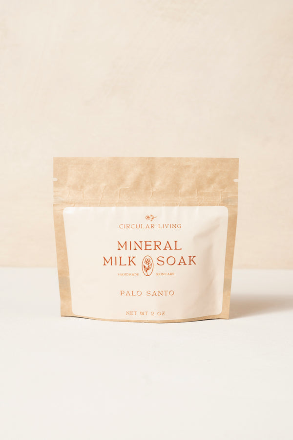 Mineral Milk Soak Sachet, Palo Santo